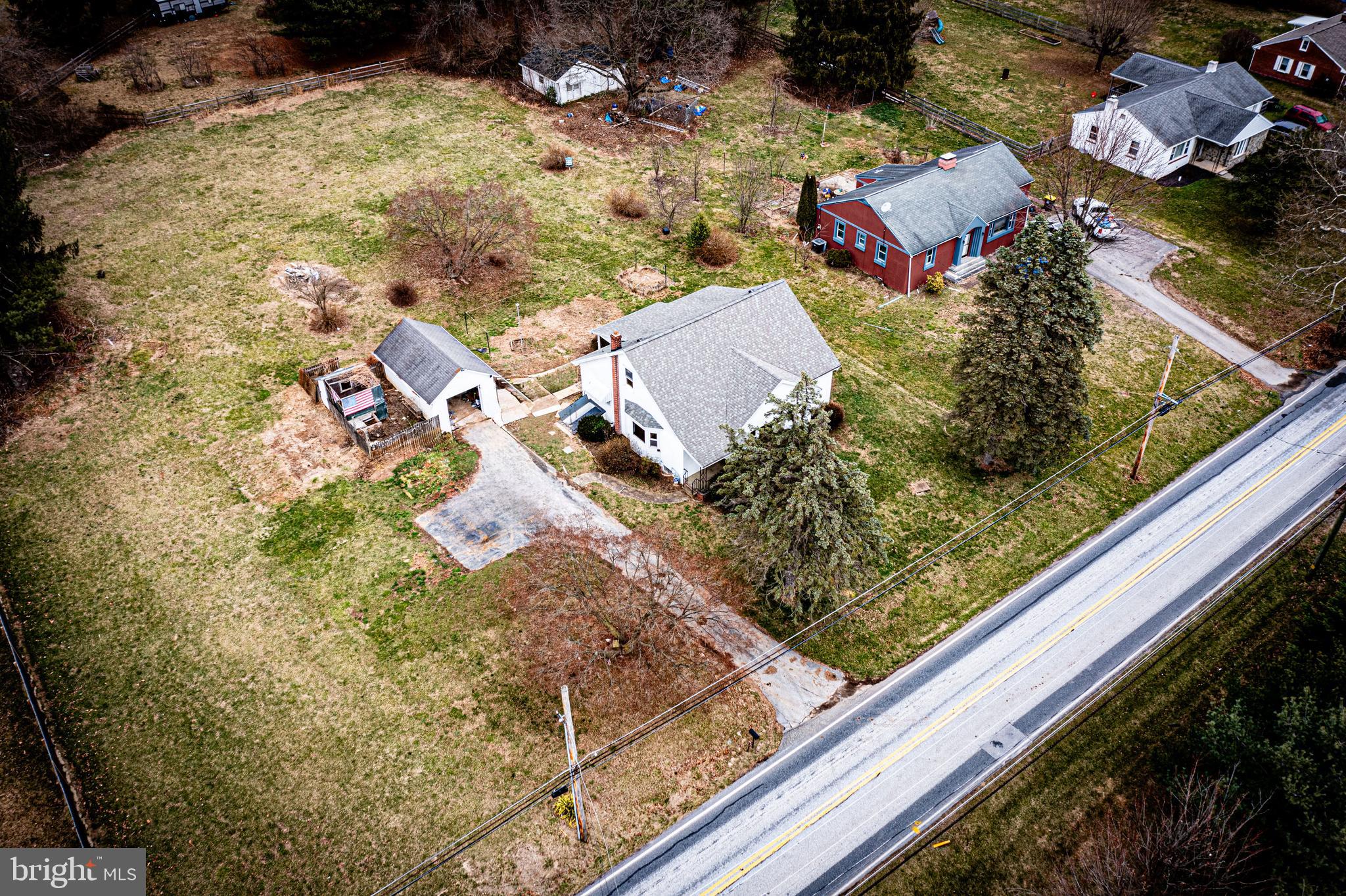 2585 West Chester Road Coatesville, PA 19320 - Photo 4 of 29