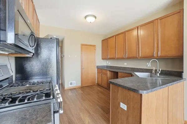 $275,000 | 1008 Heron Circle, Unit 1, Joliet, IL 60431