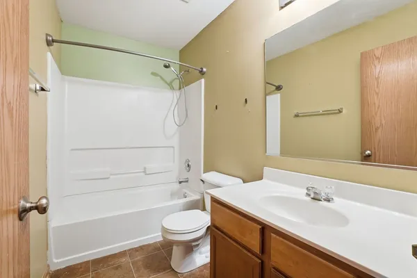 $275,000 | 1008 Heron Circle, Unit 1, Joliet, IL 60431