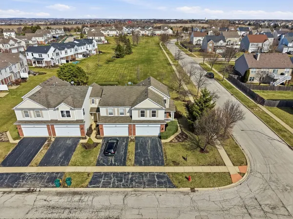 $275,000 | 1008 Heron Circle, Unit 1, Joliet, IL 60431