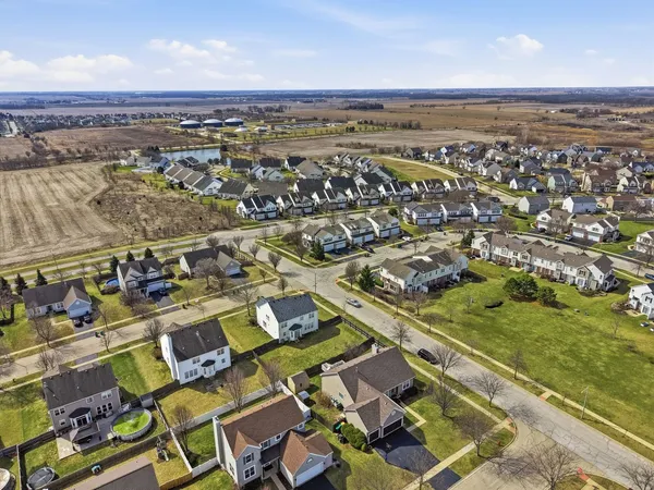 $275,000 | 1008 Heron Circle, Unit 1, Joliet, IL 60431