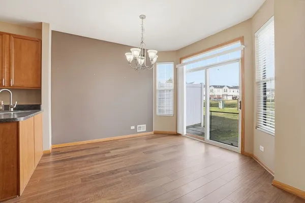 $275,000 | 1008 Heron Circle, Unit 1, Joliet, IL 60431