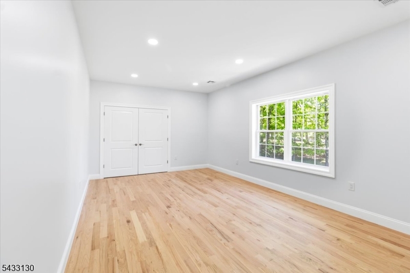 28 King George Road Warren, NJ 07059 - Photo 27 of 39