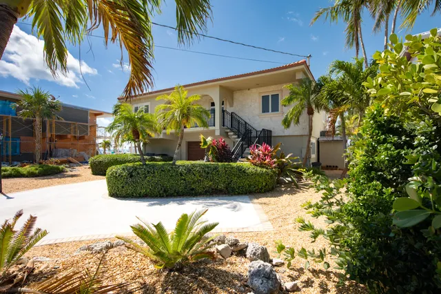 $4,450,000 | 250 West Seaview Circle, Marathon, FL 33050