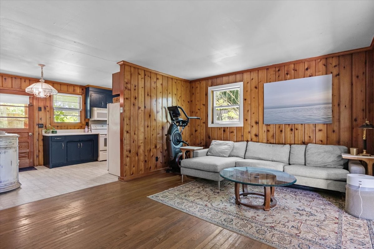 2440 Maple Grove Road Dickson, TN 37055 - Photo 65 of 87 a living room with furniture and a window