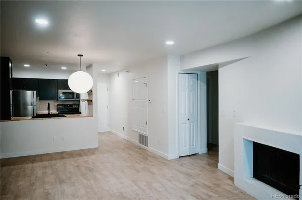 $2,000 | 444 South Kittredge Street, Unit 100, Aurora, CO 80017