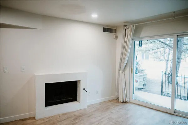 $2,000 | 444 South Kittredge Street, Unit 100, Aurora, CO 80017