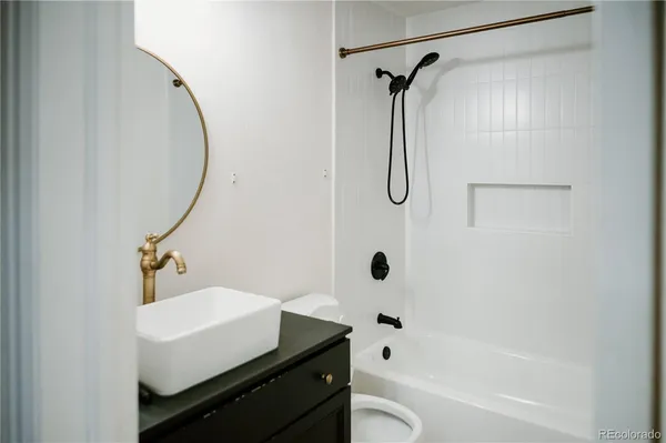 $2,000 | 444 South Kittredge Street, Unit 100, Aurora, CO 80017