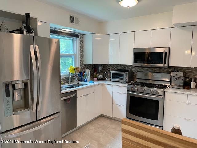 156 Belmar Avenue Oakhurst, NJ 07755 - Photo 5 of 13 IMG_0218