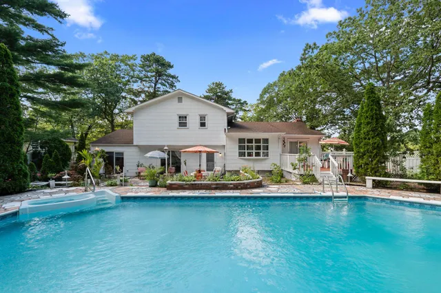 $4,100 | 27 Squire Court, Toms River, NJ 08753