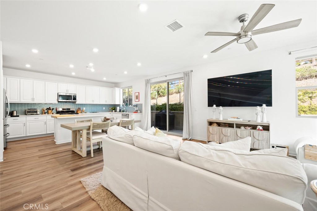1852 Red Willow Way Oceanside, CA 92056 - Photo 2 of 52