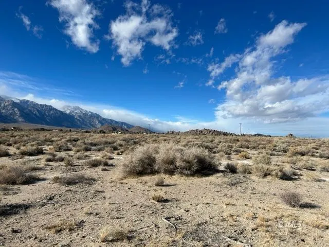 $275,000 | 1901 Indian Springs Drive, Lone Pine, CA 93545