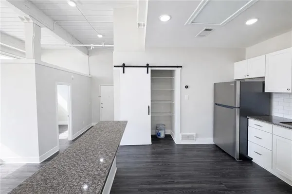 $1,950 | 161 Mangum Street Southwest, Unit 204, Atlanta, GA 30313