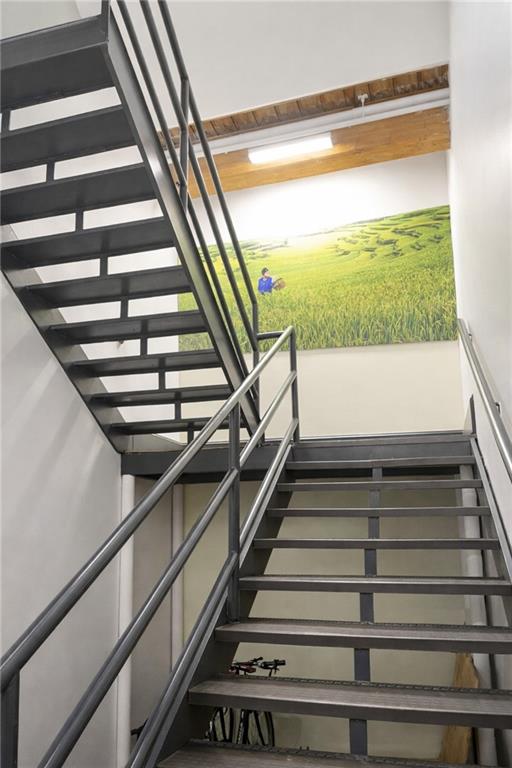 161 Mangum Street Southwest, Unit 204 Atlanta, GA 30313 - Photo 19 of 24 a view of entryway