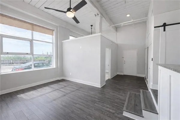 $1,950 | 161 Mangum Street Southwest, Unit 204, Atlanta, GA 30313