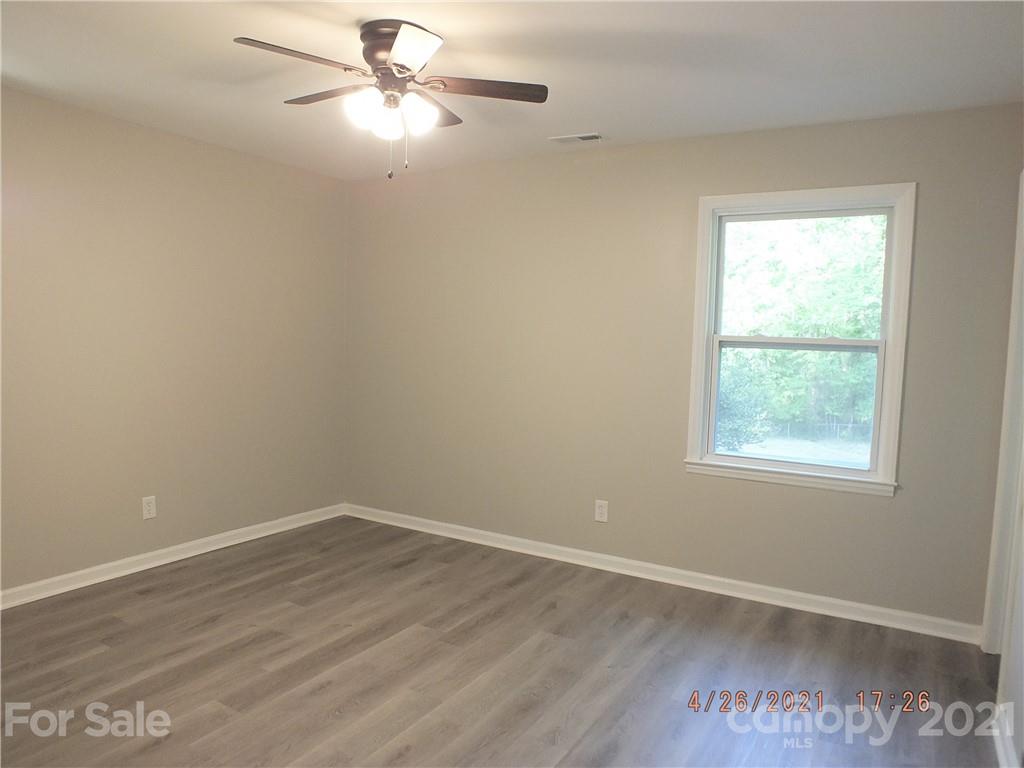1005 Double Oak Road Lancaster, SC 29720 - Photo 11 of 33 Gallery Image 11