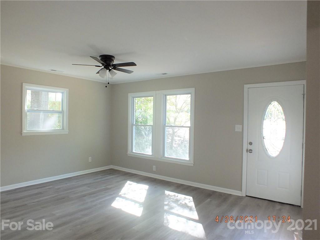 1005 Double Oak Road Lancaster, SC 29720 - Photo 6 of 33 Gallery Image 6