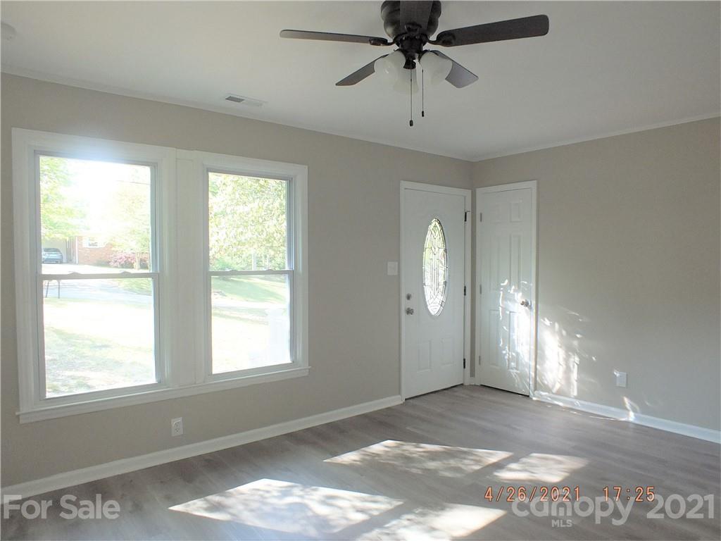 1005 Double Oak Road Lancaster, SC 29720 - Photo 7 of 33 Gallery Image 7