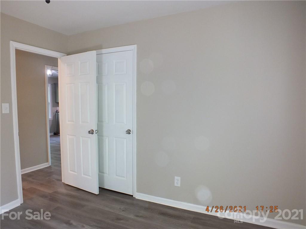 1005 Double Oak Road Lancaster, SC 29720 - Photo 9 of 33 Gallery Image 9