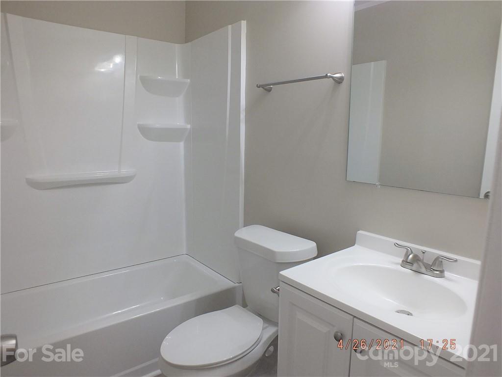 1005 Double Oak Road Lancaster, SC 29720 - Photo 10 of 33 Gallery Image 10