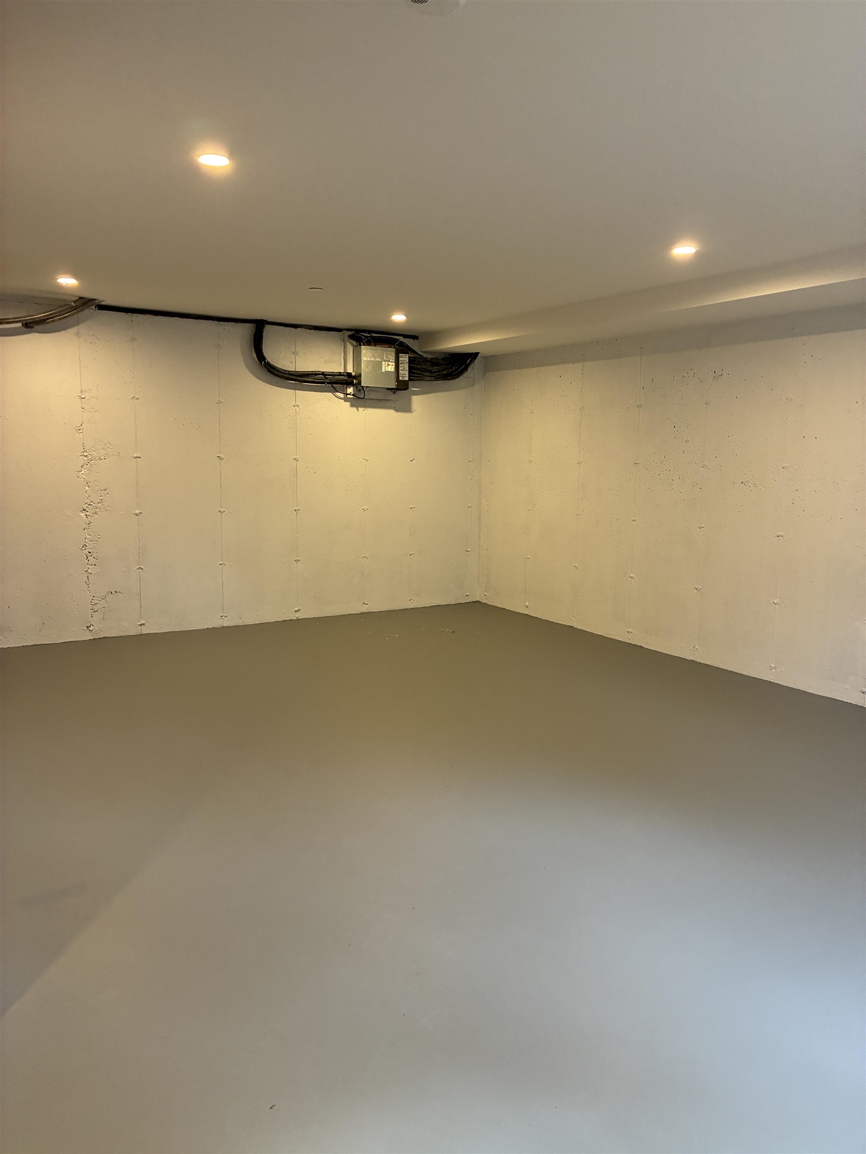 136 Locust Street, Unit 102 Dover, NH 03820 - Photo 32 of 45