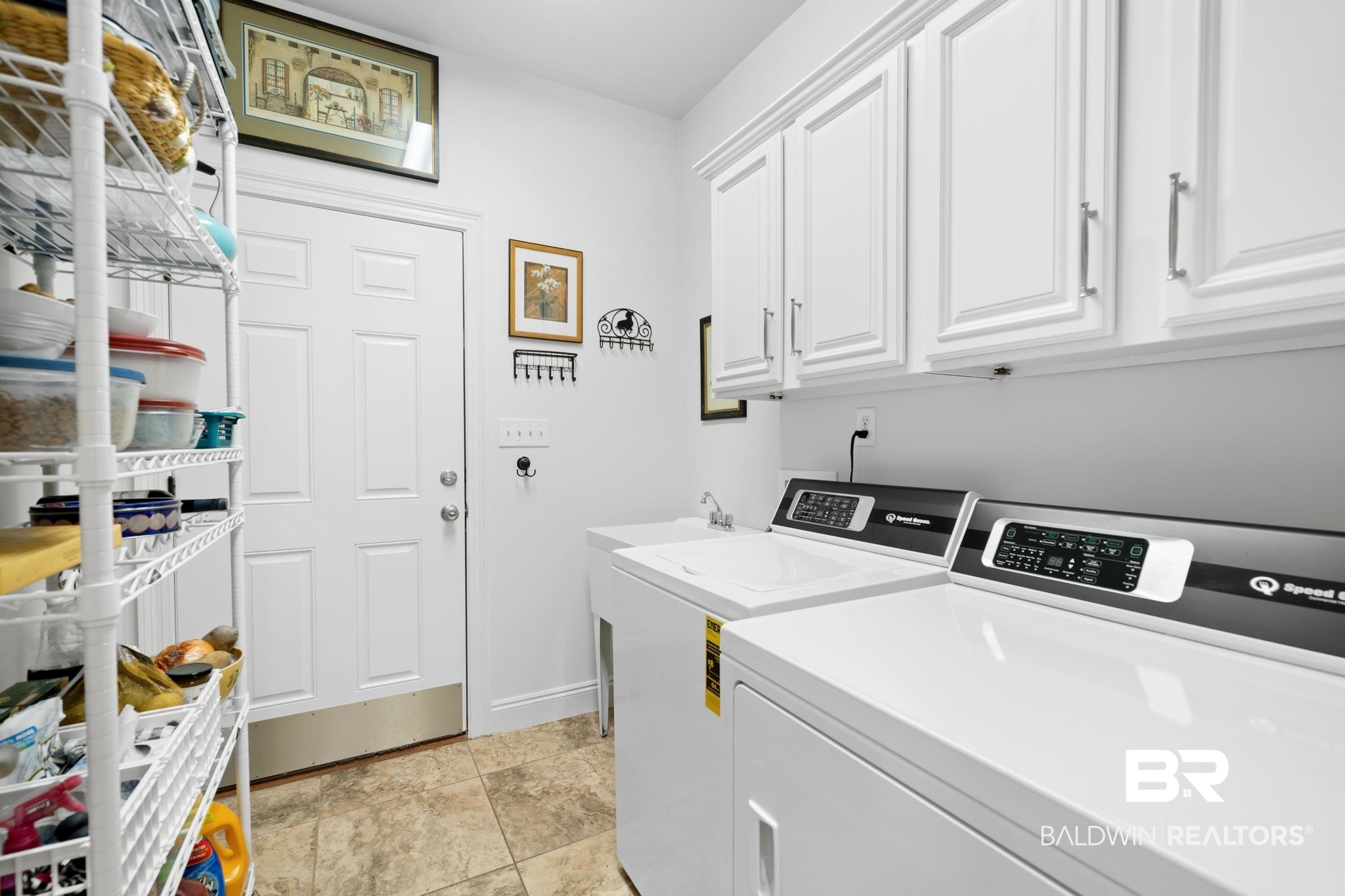 407 Rothley Avenue Fairhope, AL 36532 - Photo 25 of 33 Laundry