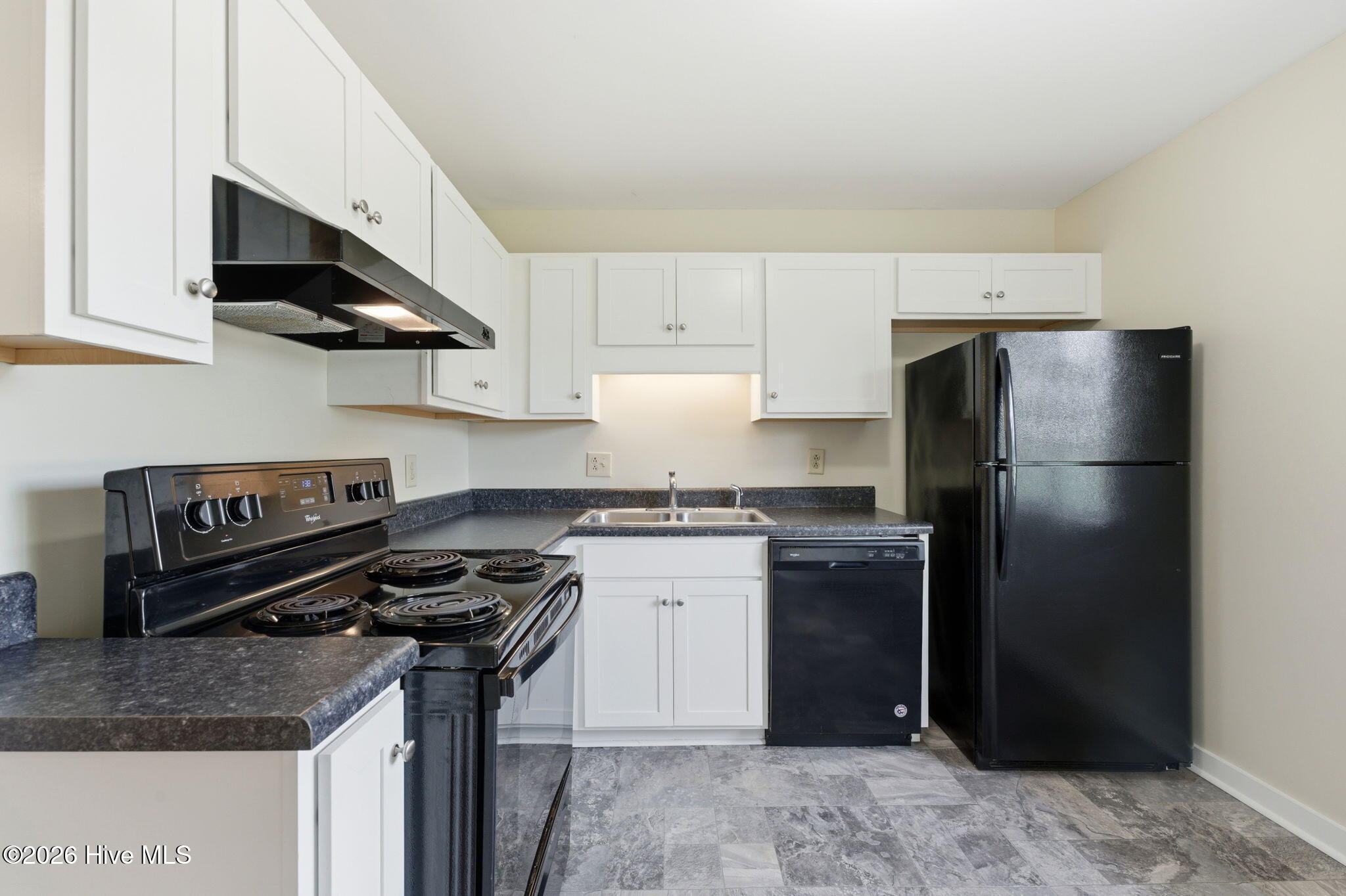 201 Shipman Road, Unit 39 Havelock, NC 28532 - Photo 11 of 17 12-web-or-mls-DSC_4604
