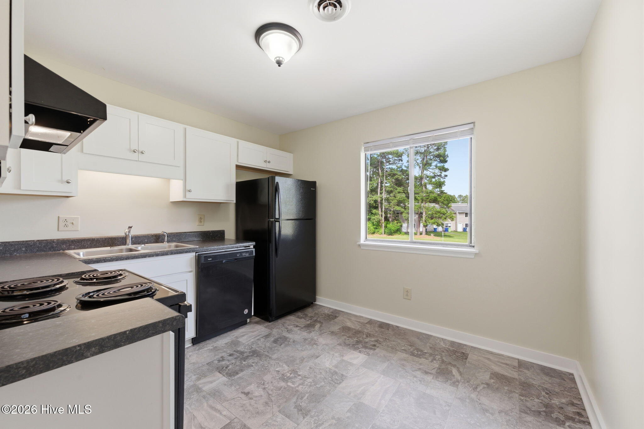 201 Shipman Road, Unit 39 Havelock, NC 28532 - Photo 12 of 17 10-web-or-mls-DSC_4598