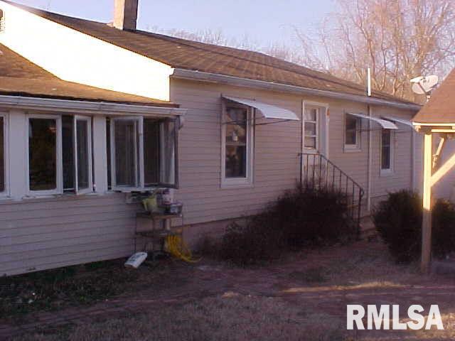 4240 Perryman Road Thompsonville, IL 62890 - Photo 3 of 21