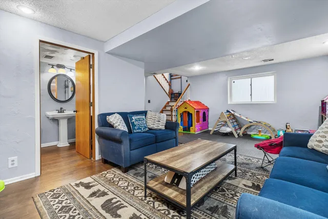 $375,000 | 206 Devils Lane, Walworth, WI 53184