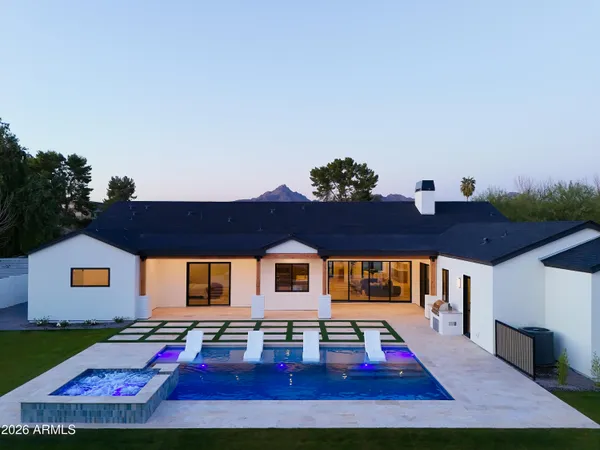 $3,725,000 | 2901 East Pierson Street, Phoenix, AZ 85016