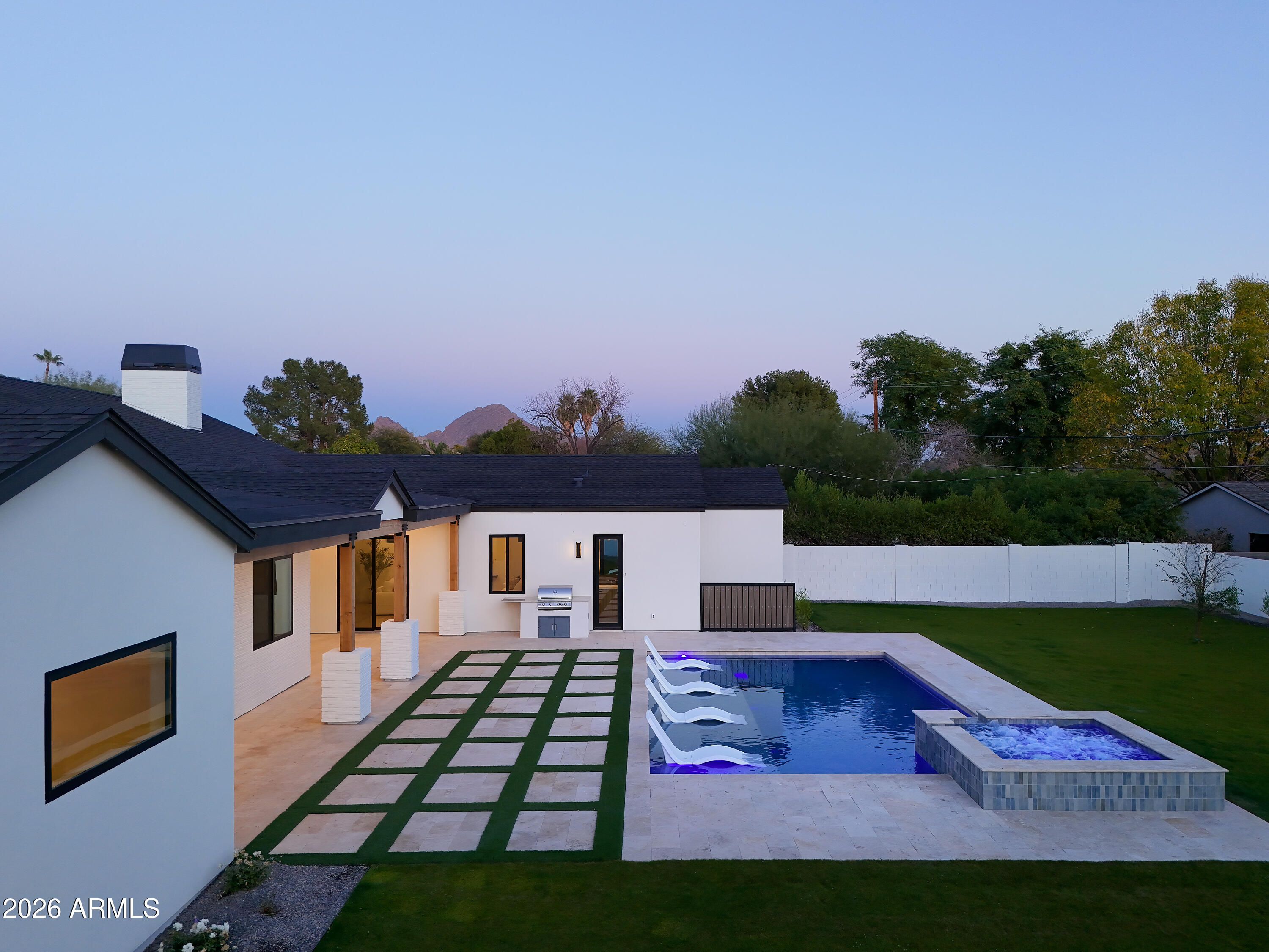 2901 East Pierson Street Phoenix, AZ 85016 - Photo 3 of 14 PropertyImageCo_2901EPiersonSt_WEB_15