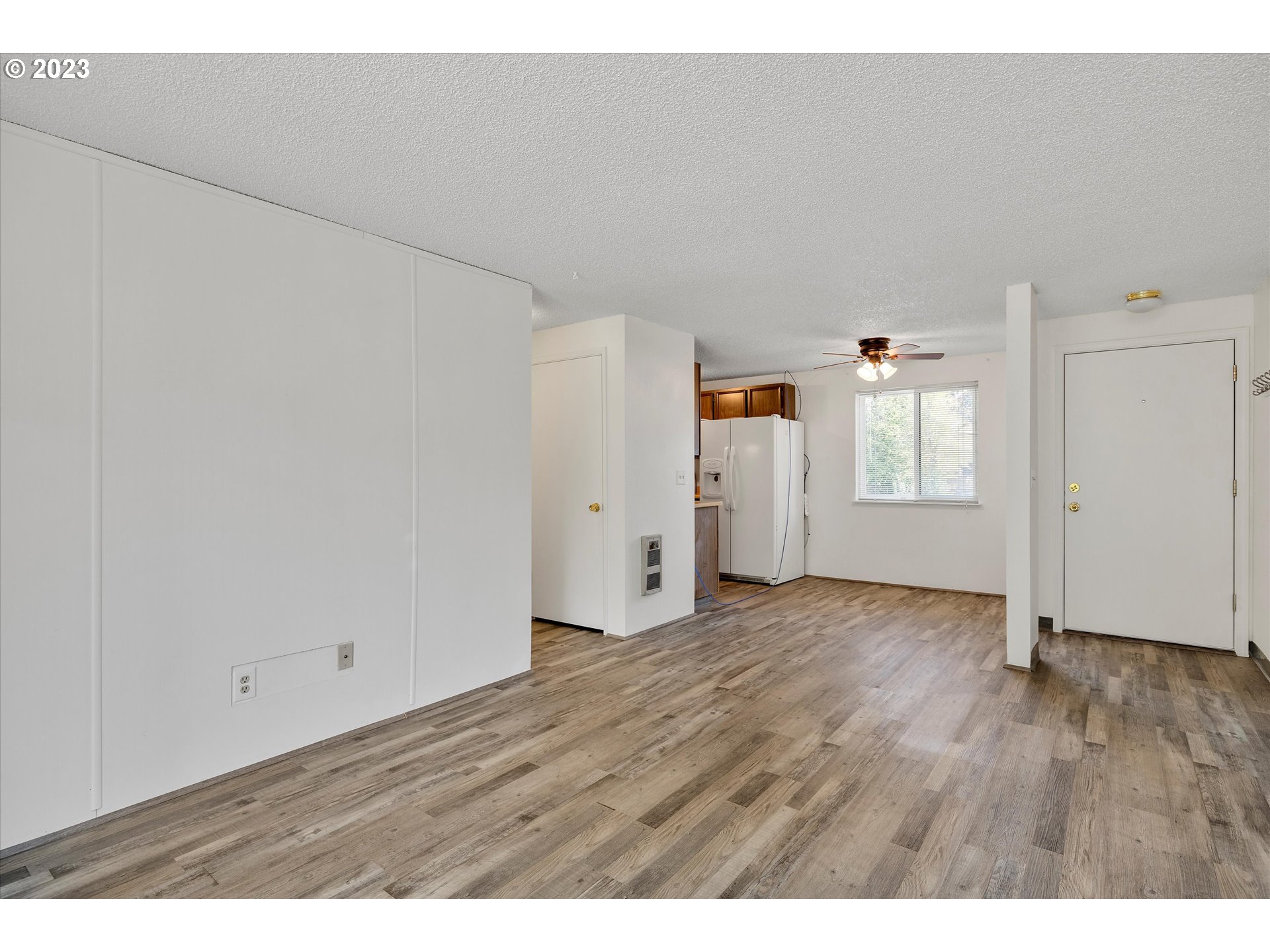 14095 Southwest Walker Road, Unit 10 Beaverton, OR 97005 - Photo 5 of 21 Gallery Image 5