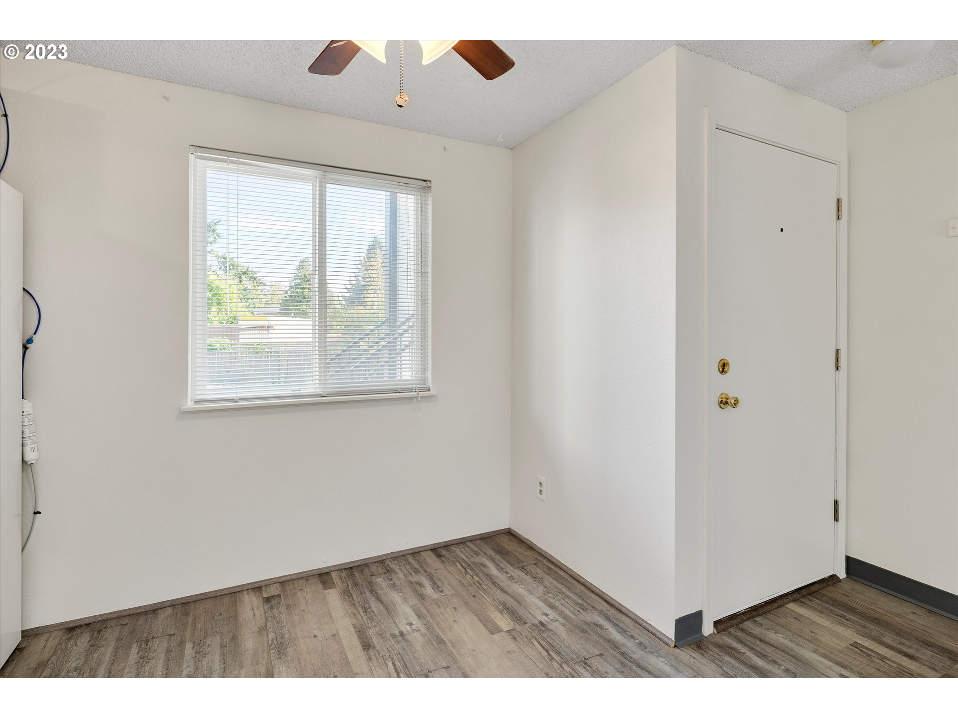 14095 Southwest Walker Road, Unit 10 Beaverton, OR 97005 - Photo 7 of 21 Gallery Image 7