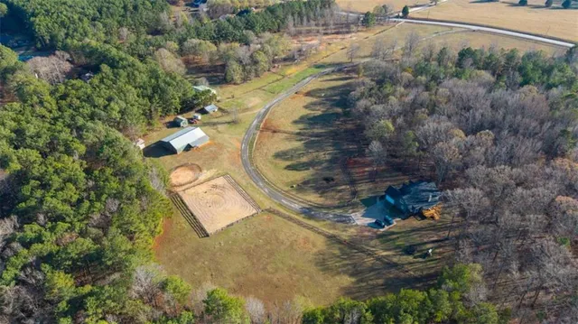 a view of a yard in a house