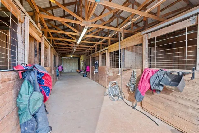 a view of livingroom with furniture