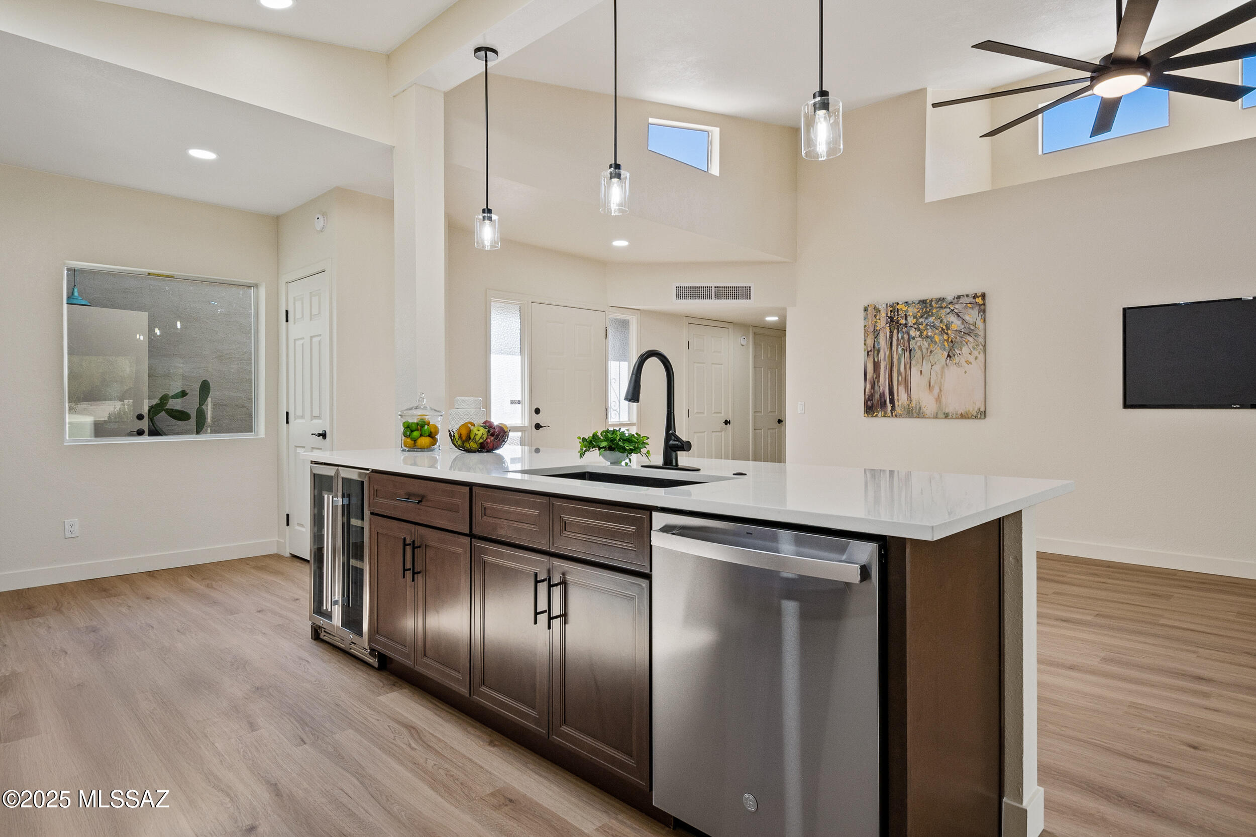 7487 East Wandering Road Tucson, AZ 85750 - Photo 7 of 31 kitchen