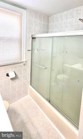 $265,000 | 105 North Fairview Avenue, Upper Darby, PA 19082