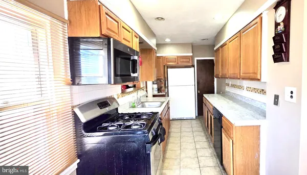 $265,000 | 105 North Fairview Avenue, Upper Darby, PA 19082
