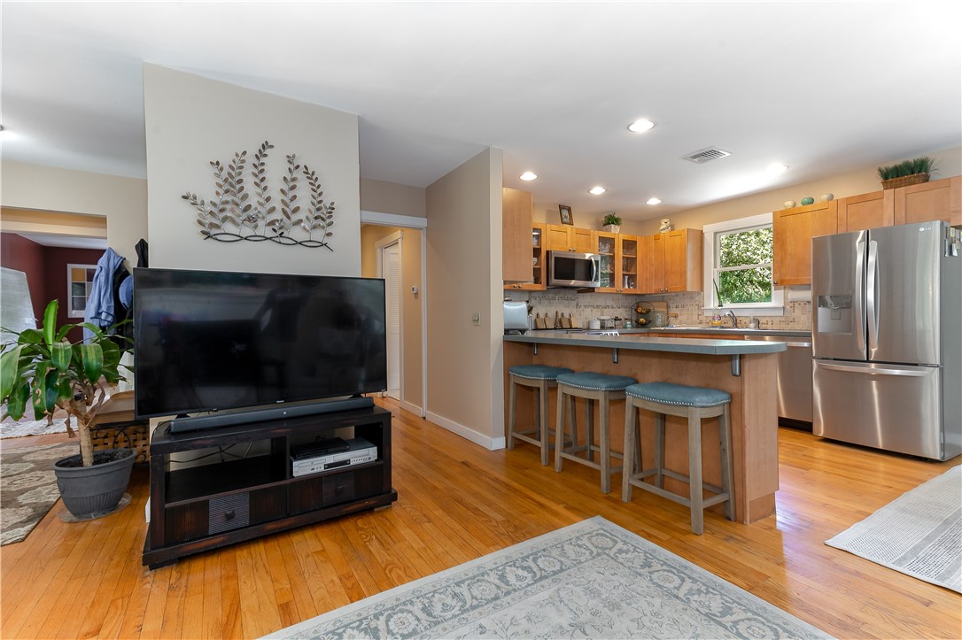 30 Snuff Mill Road North Kingstown, RI 02874 - Photo 7 of 34 Gallery Image 7