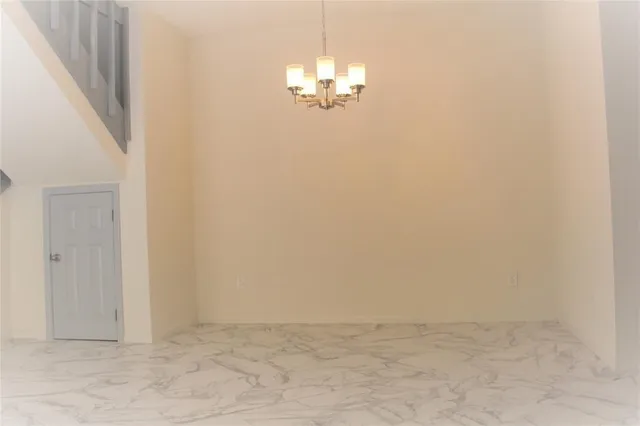 $3,000 | 12625 Memorial Drive, Unit 127, Houston, TX 77024