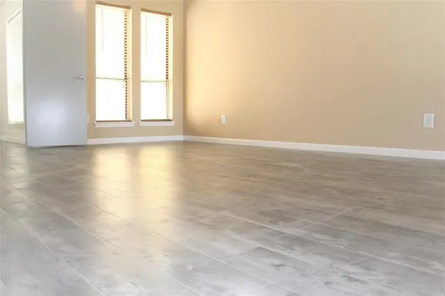 $3,000 | 12625 Memorial Drive, Unit 127, Houston, TX 77024