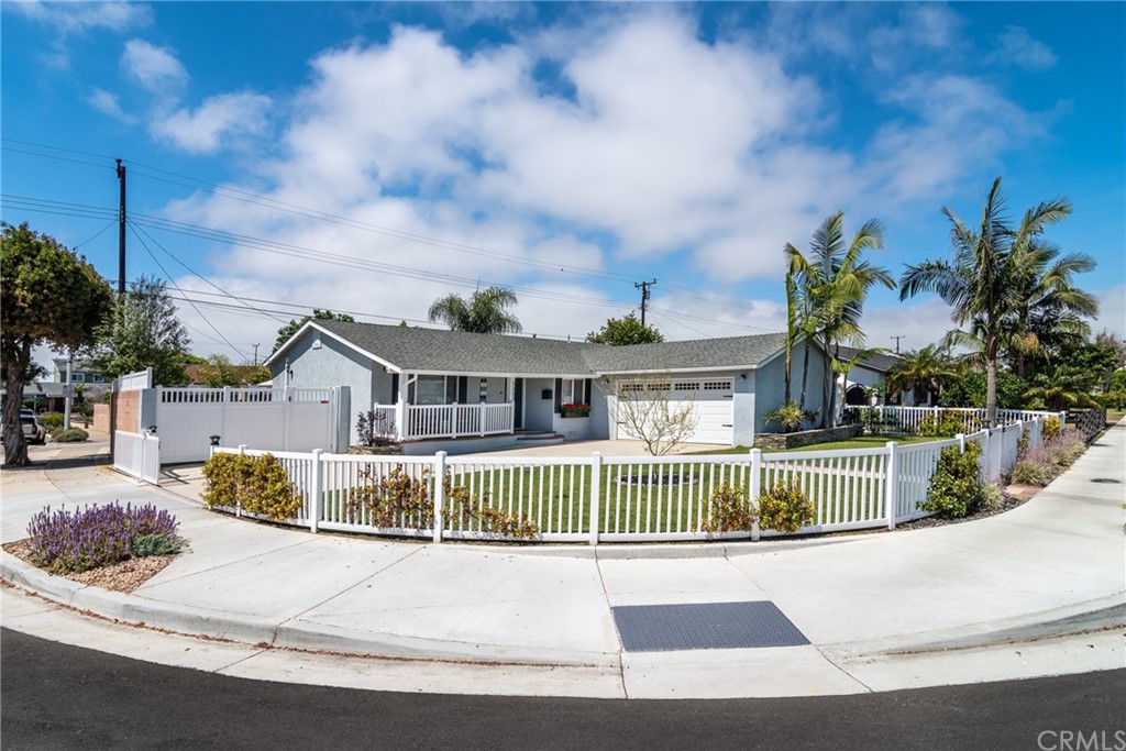 5352 Edinger Avenue Huntington Beach, CA 92649 - Photo 3 of 42