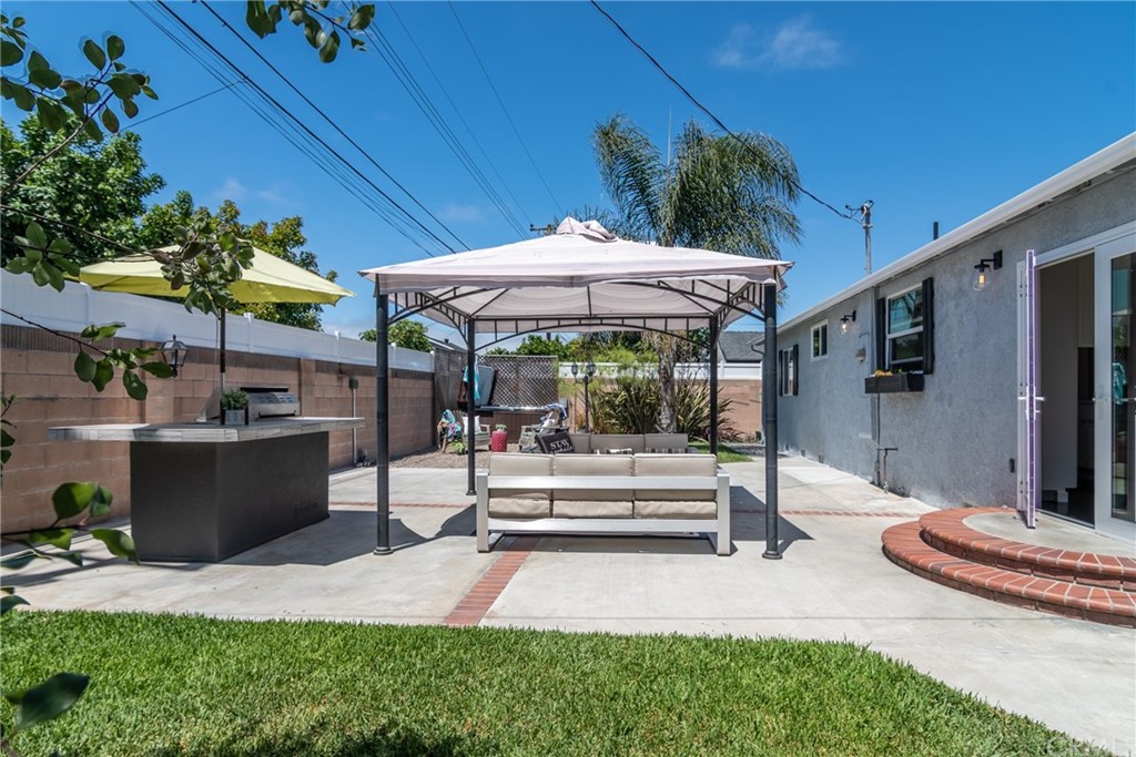 5352 Edinger Avenue Huntington Beach, CA 92649 - Photo 27 of 42