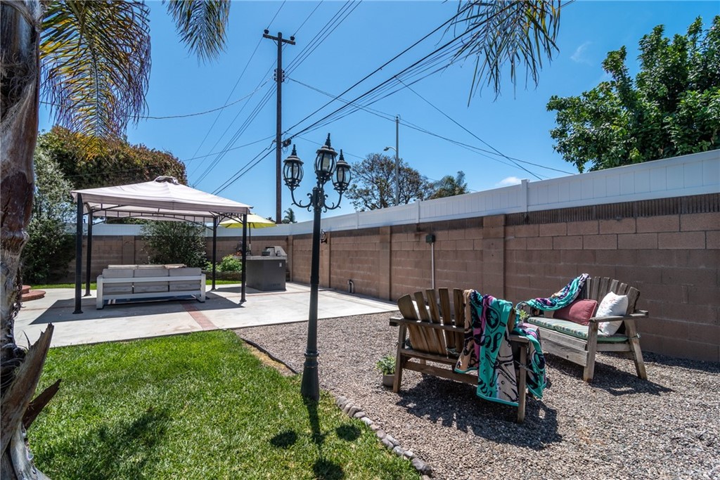 5352 Edinger Avenue Huntington Beach, CA 92649 - Photo 34 of 42