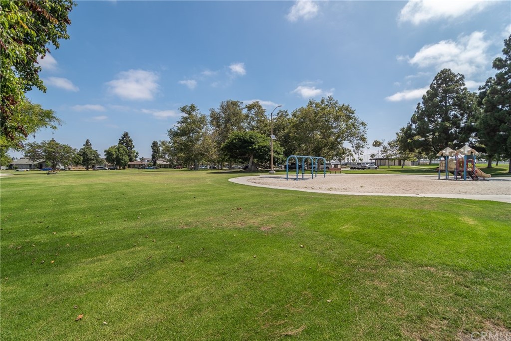 5352 Edinger Avenue Huntington Beach, CA 92649 - Photo 35 of 42 Marina Park