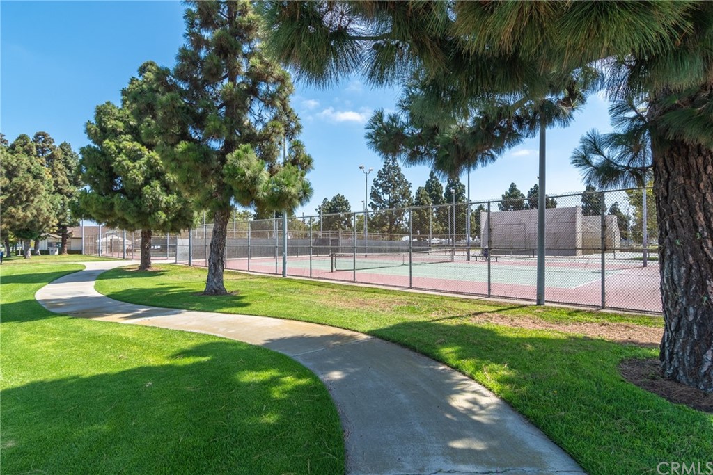 5352 Edinger Avenue Huntington Beach, CA 92649 - Photo 37 of 42