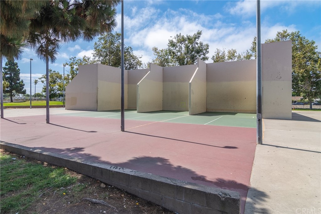 5352 Edinger Avenue Huntington Beach, CA 92649 - Photo 39 of 42