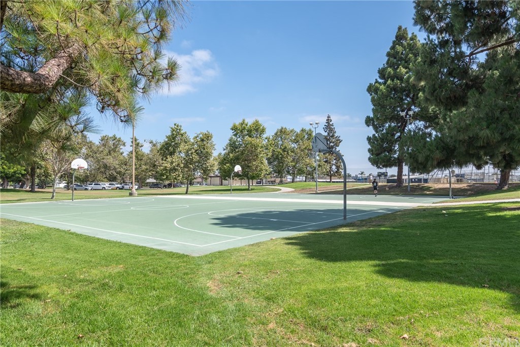 5352 Edinger Avenue Huntington Beach, CA 92649 - Photo 40 of 42