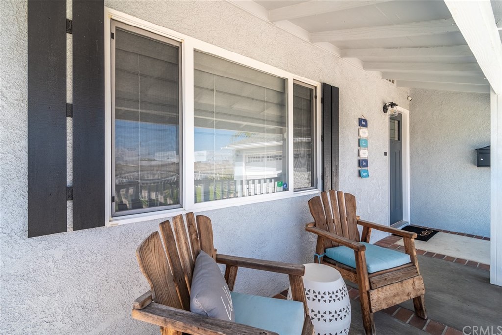 5352 Edinger Avenue Huntington Beach, CA 92649 - Photo 7 of 42 Front Porch